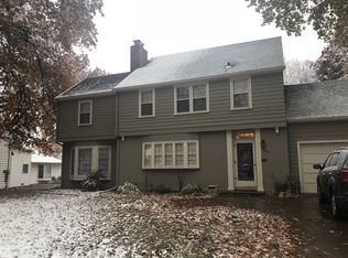 1821 SW Campbell Ave, Topeka, KS 66604