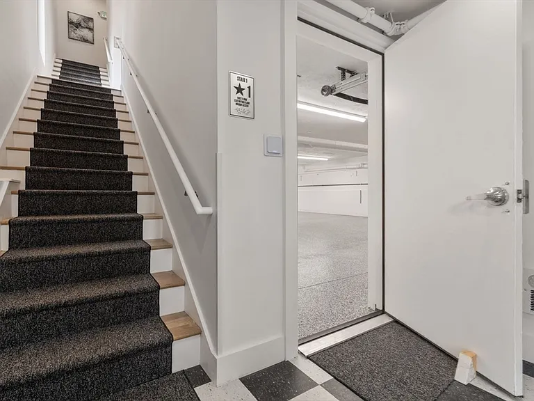 6 Gen Devine Way #1 — Photo 32