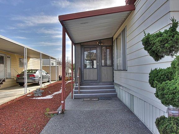 2nd image of 1225 Vienna Dr Spc 427