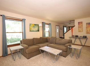 8911 S Patricia Blvd, Oak Creek, WI 53154