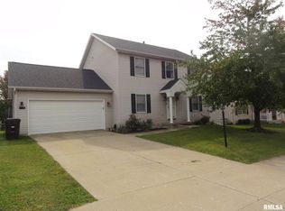 4100 W Carrousel Ln, Peoria, IL 61615