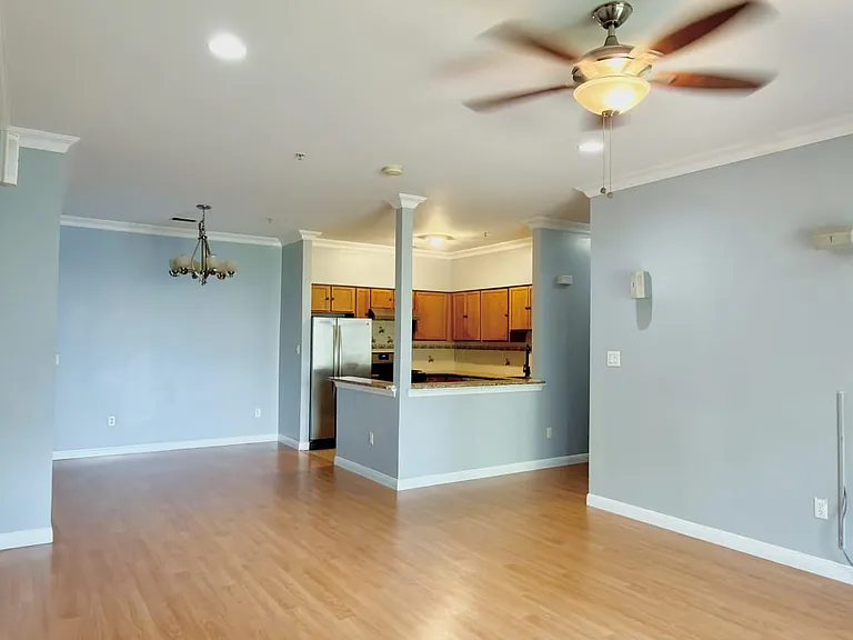 914 Del Negro Ct — Photo 17