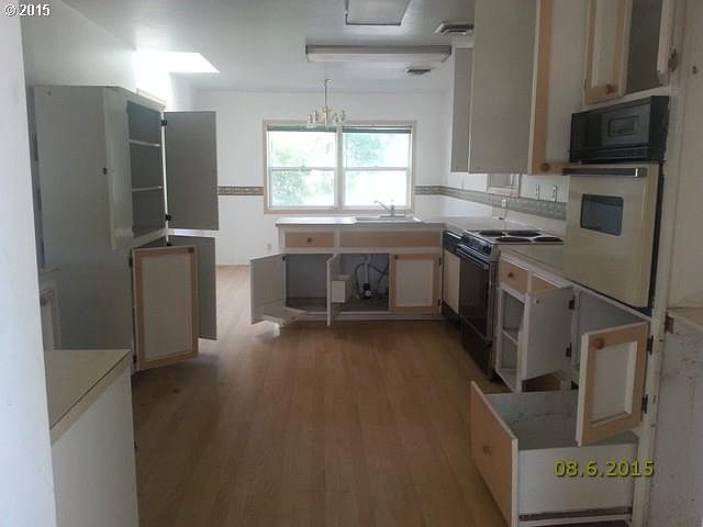 2nd image of 32474 Baxter Rd