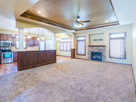 5th image of 6304 S Diamond Cir