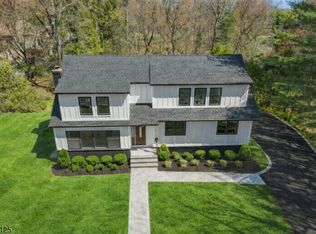 246 Fawn Rdg, Mountainside Boro, NJ 07092