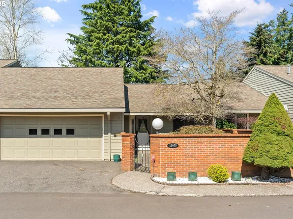 13075 SW Carmel St, King City, OR 97224