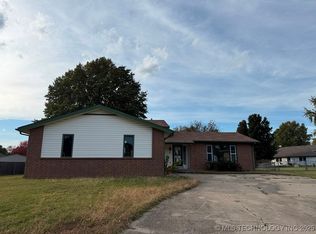 8 Dakota Pl, Muskogee, OK 74403