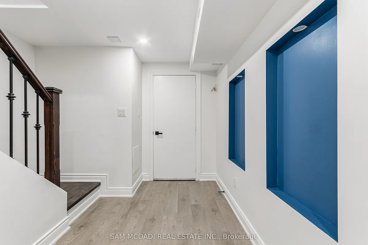 Building Photo - 26 Montpelier St #LOWER