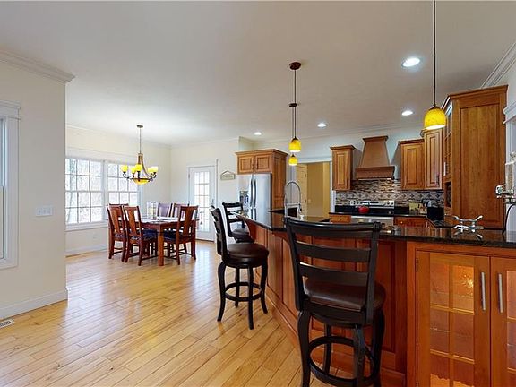 4th image of 10985 Stonewycke Dr