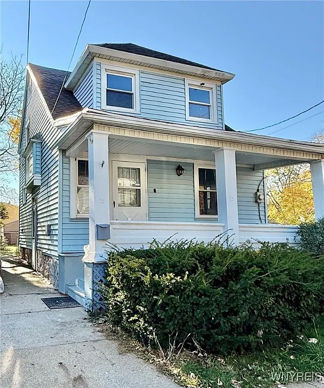 75 Mayer Ave photo 1