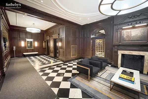 Rented by Sotheby's International Realty | media 11