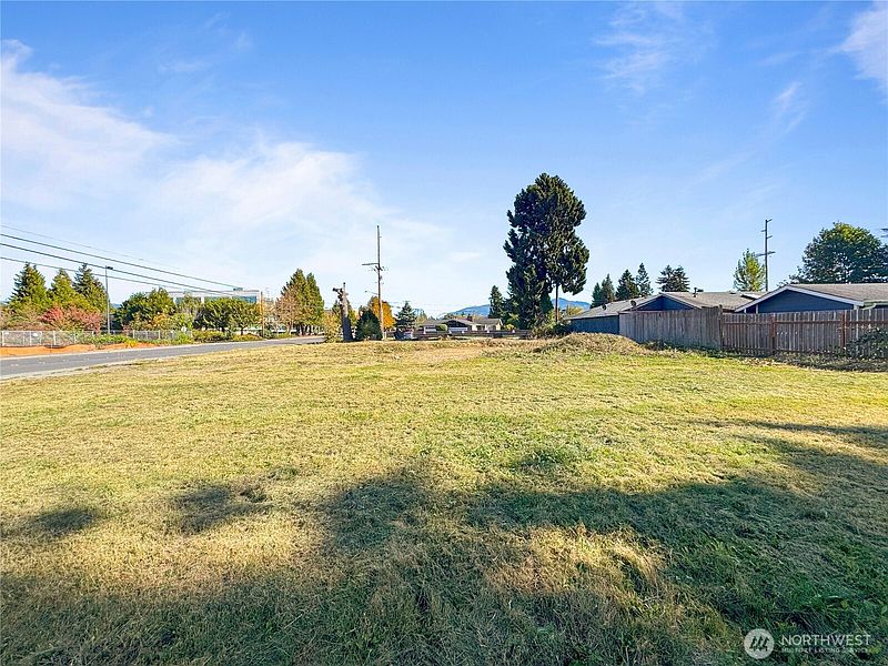 5th image of 210 Gilkey Road