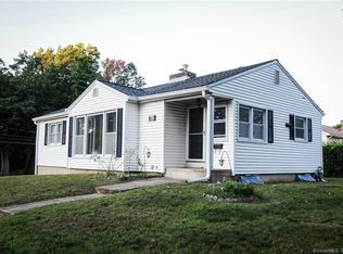 60 Greenwood Ave, Bloomfield, CT 06002