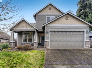 441 N 8th Pl, Carlton, OR