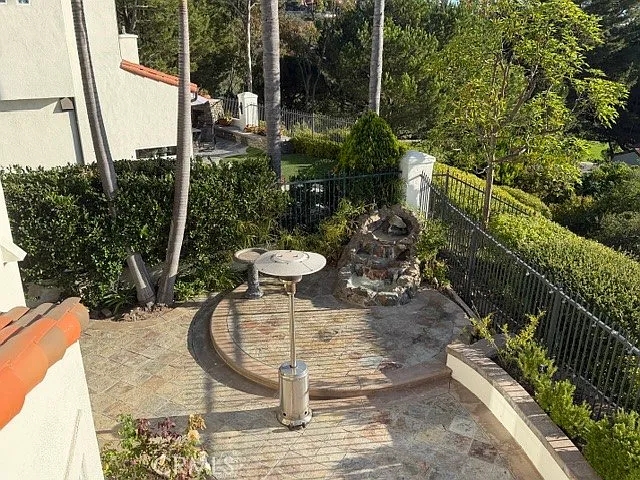 4 bed, 2506 sqft, $12,000 — Photo 3
