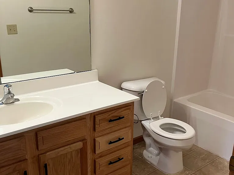 1023 Laurel Tree Ct #D — Photo 10