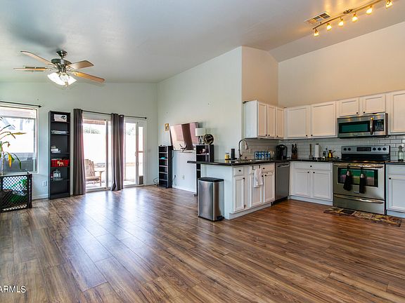 5th image of 15800 W ANASAZI Street