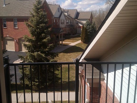 2nd image of 23445 Williamsburg Cir