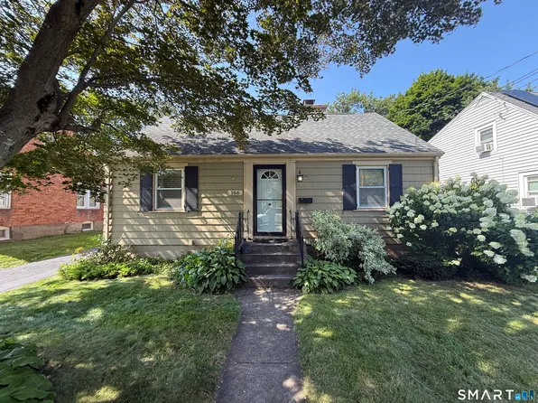 166 Roseleah Avenue, Newington, CT 06111