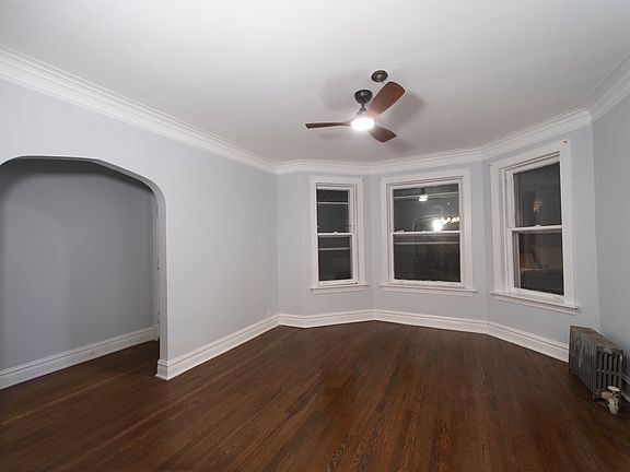 3rd image of 3017 W Eastwood Ave Unit 1
