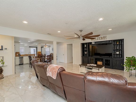 4th image of 4133 Sherwood Dr
