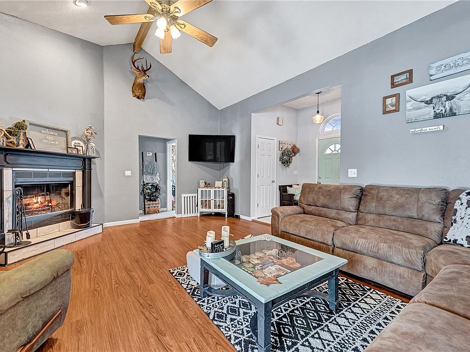 14226 Douglas Rd, Gentry, AR 72734 Zillow