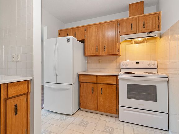3rd image of 7455 Huron St #6