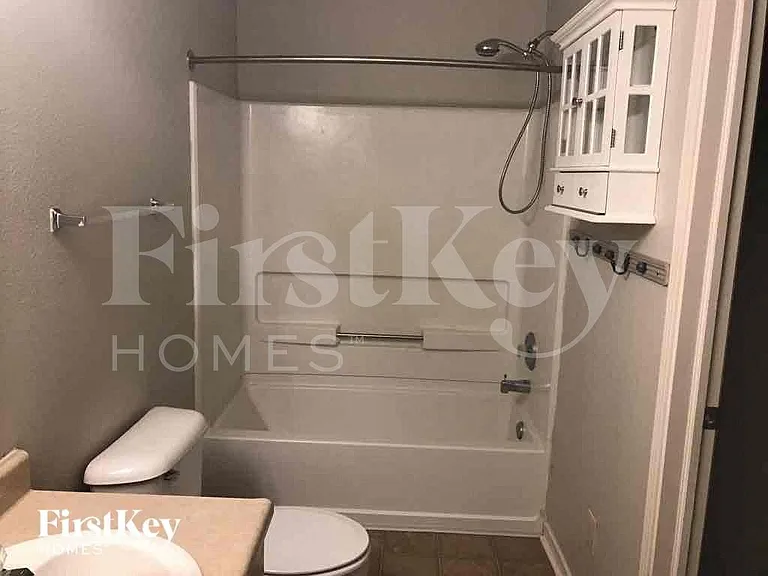 5702 N Jefferson Dr — Photo 17