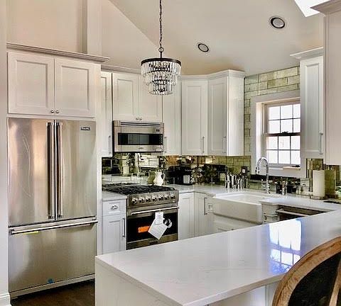 5th image of 91 Gifford Ave #2