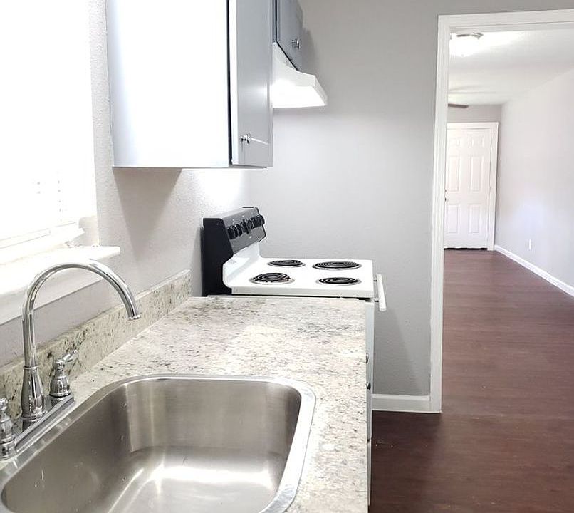 1st image of 3910 Campbell St #2209