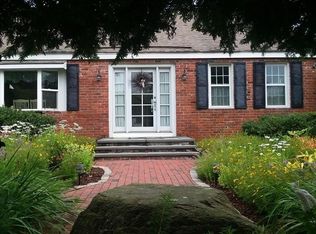 4 Crescent Dr, Fairhaven, MA 02719