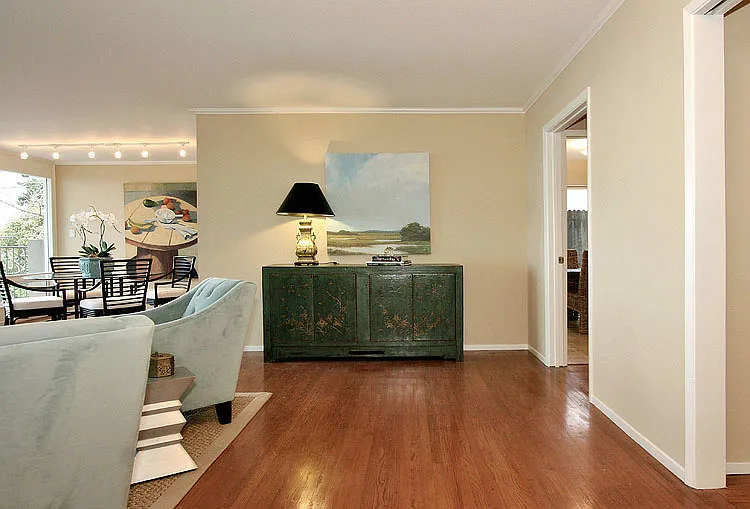 945 Hilldale Ave — Photo 7