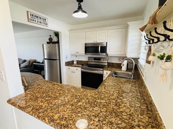 1511 SE 15th Court #403, Deerfield Beach, FL 33441