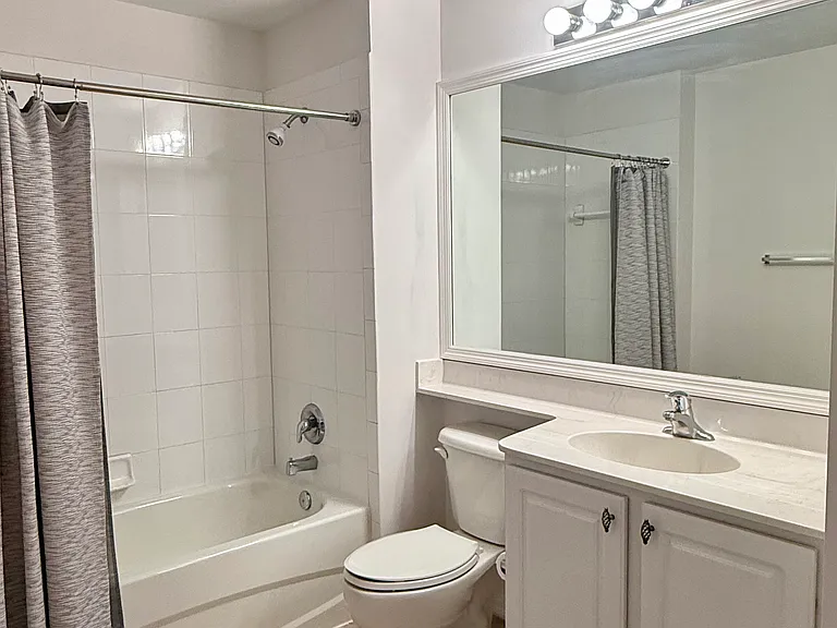 900 E Marion Ave #1202 — Photo 19