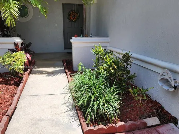 8014 Big Pine Way, Riviera Beach, FL 33407