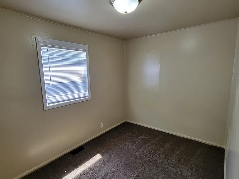 2314 N Goodlet Ave — Photo 4