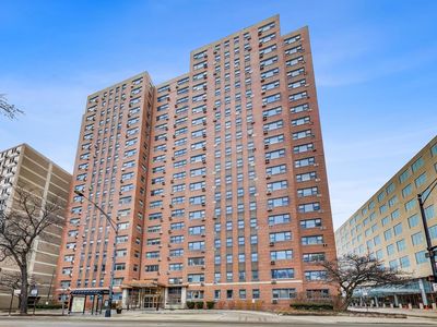 2909 N Sheridan Rd APT 104, Chicago, IL, 60657