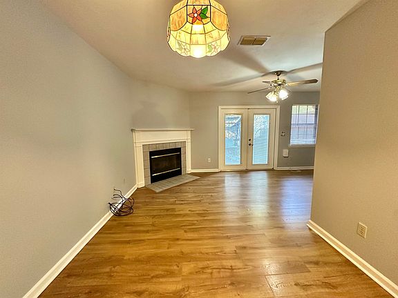 4th image of 4421 Stratfordshire Ct