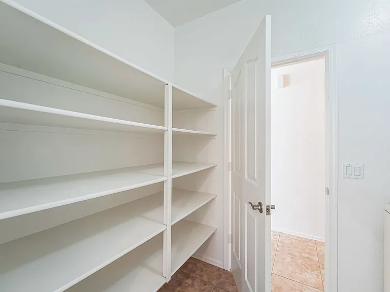 1268 E Birdland Dr — Photo 22