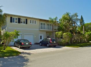 165 Beacon Ln, Jupiter Inlet Colony, FL 33469