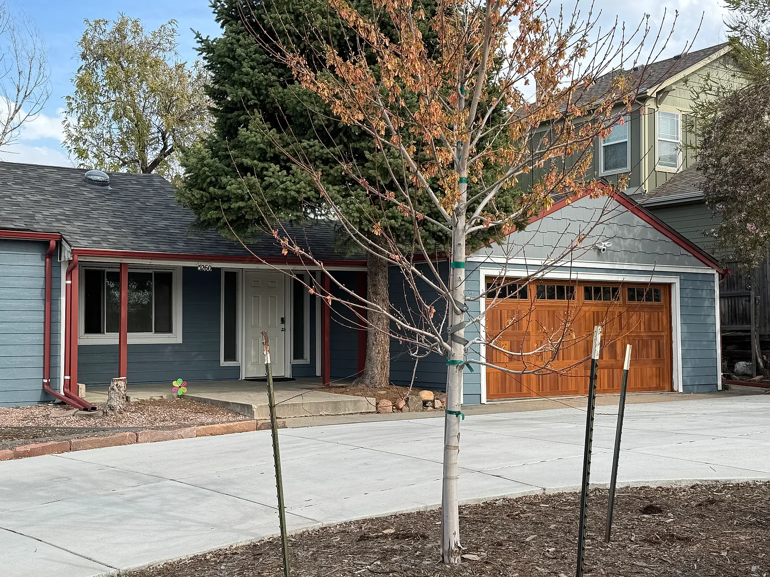 5260 Perry St — Photo 2
