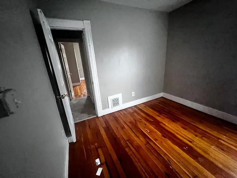 1 Undisclosed Address — Photo 3