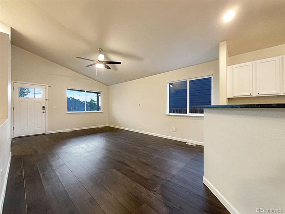 3rd image of 1158 Cottonwood Avenue