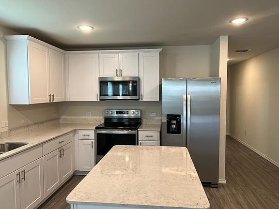 5th image of 4552 Greyberry Dr