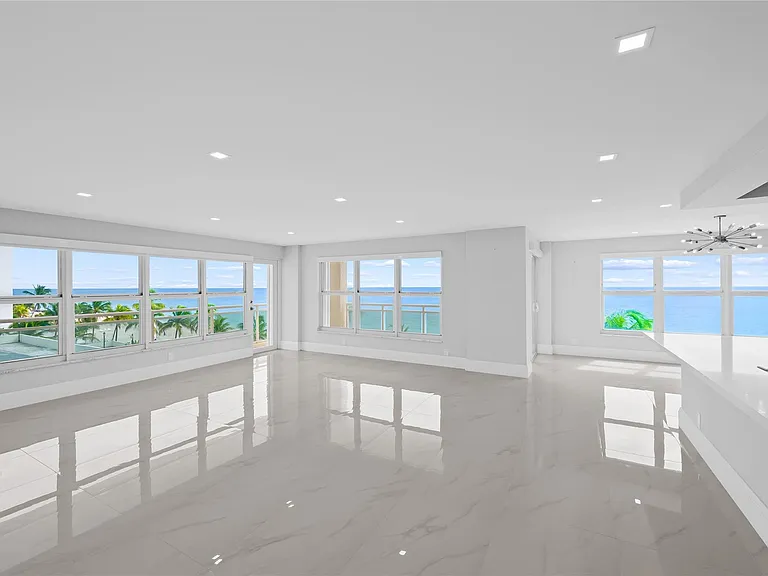 3900 Galt Ocean Dr #317 — Photo 2