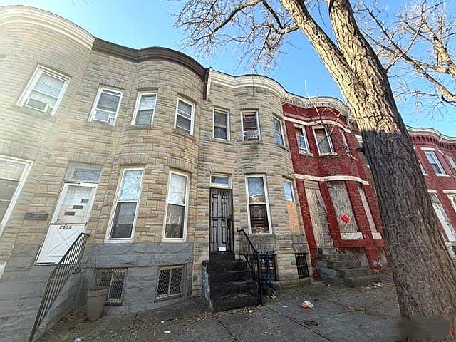 2nd image of 2840 Woodbrook Ave