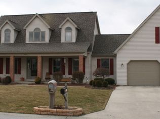2125 Buttercup Dr, Lima, OH 45807