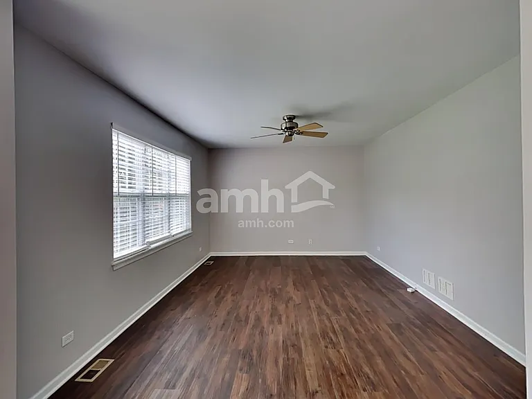1372 Deer Creek Ln — Photo 6