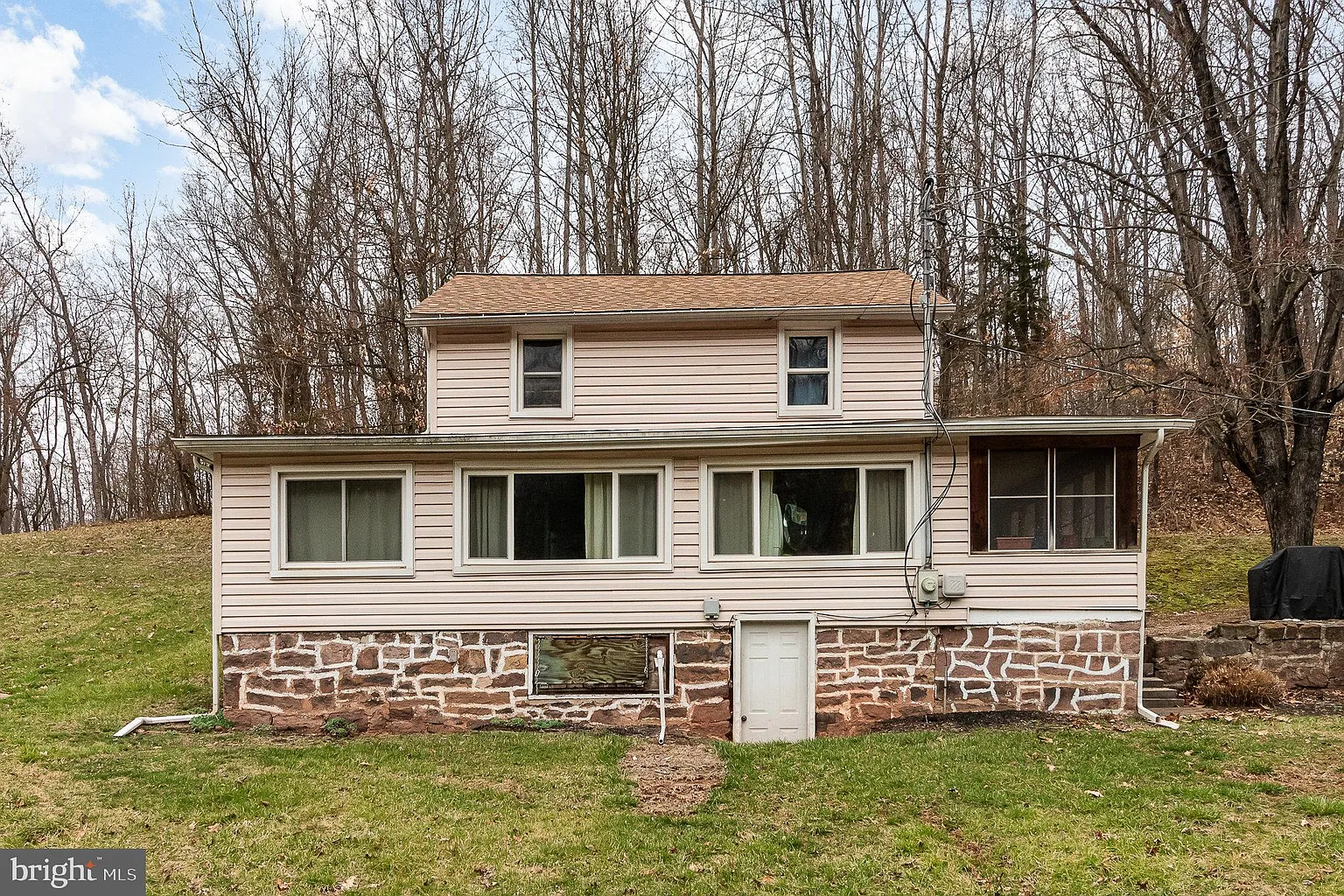 1145 Bremer Rd photo 1