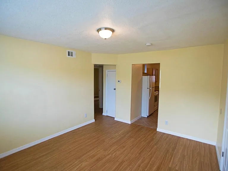 1225 Harrison St — Photo 4
